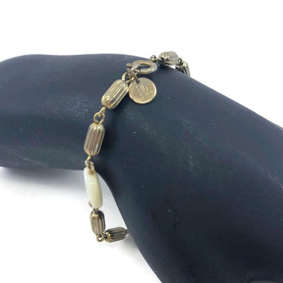 Vintage Mother of Pearl Link Bracelet - Picture 2 of 7